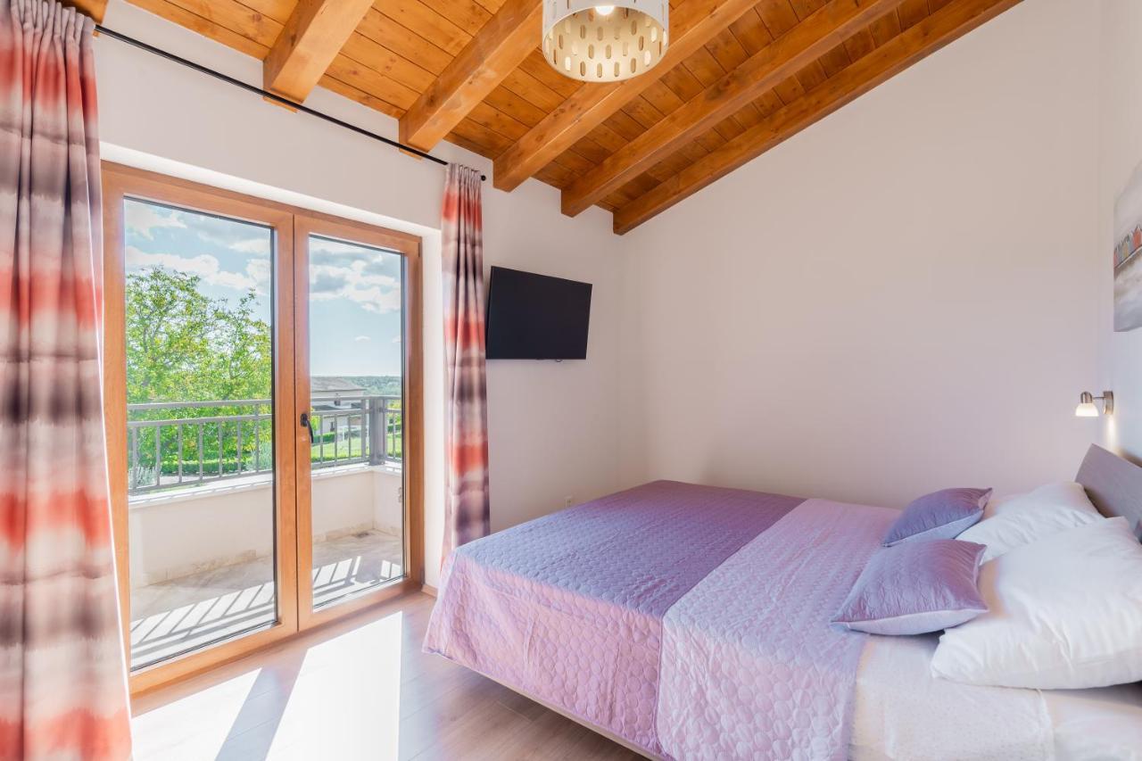 Villa Atop The Village With Stunning View Vižinada 外观 照片