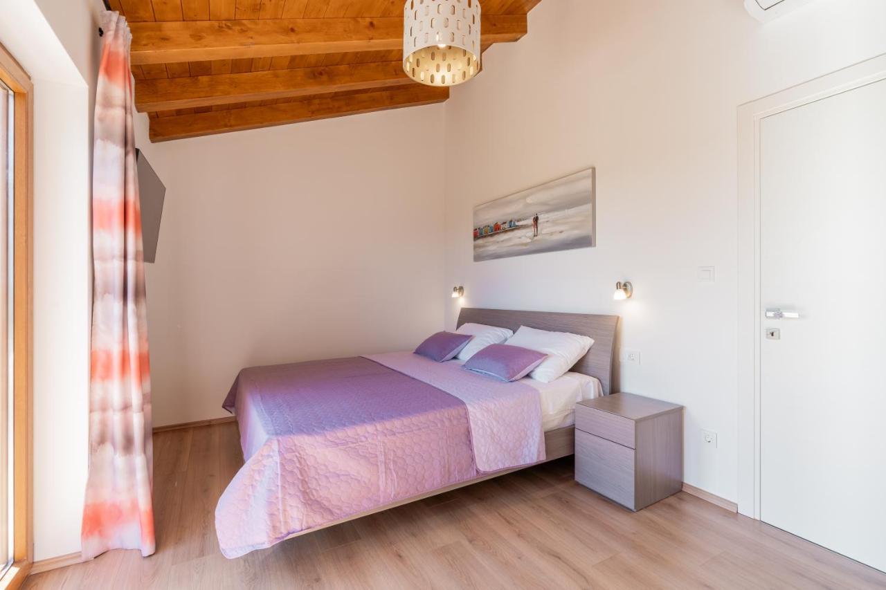 Villa Atop The Village With Stunning View Vižinada 外观 照片